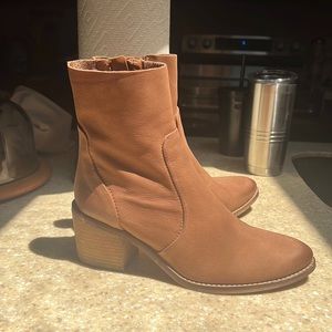 Sundance Women’s Boots